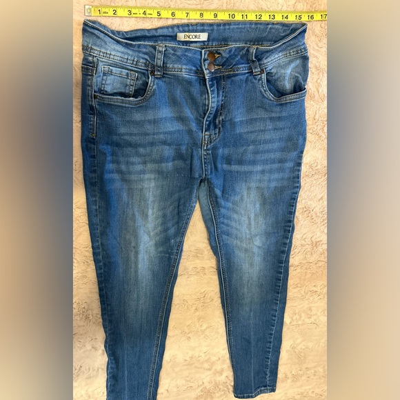 ENCORE in size 15 - Picture 2 of 7